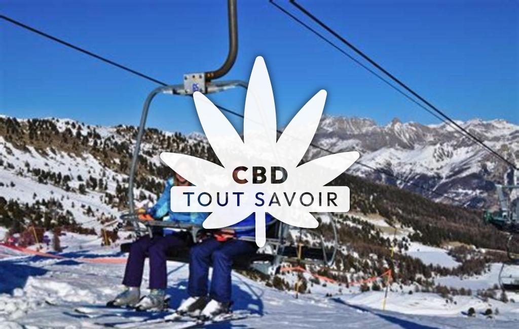 Village à Montclar avec feuille Cannabis CBD