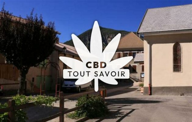 Village à Rochebrune avec feuille Cannabis CBD