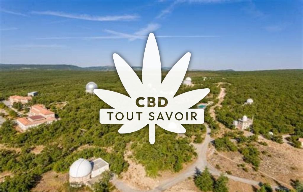 Village à Saint-Michel-l'Observatoire avec feuille Cannabis CBD