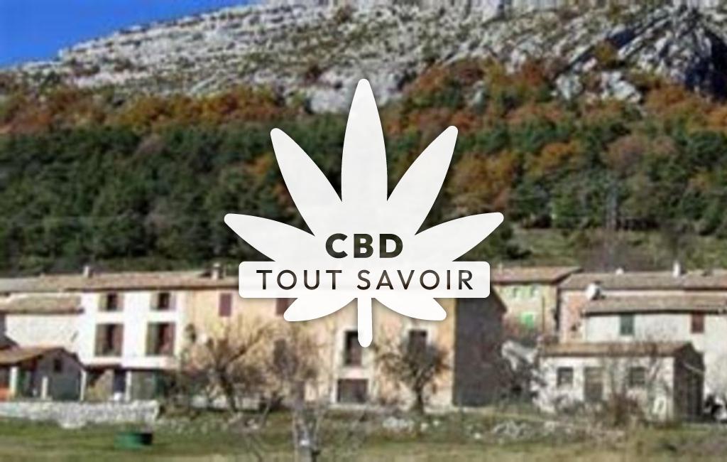 Village à Valderoure avec feuille Cannabis CBD