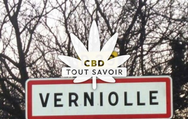 Village à Verniolle avec feuille Cannabis CBD