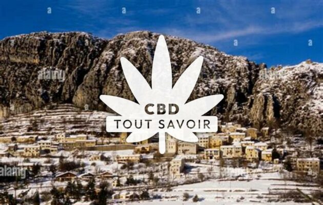 Village à Saint-Auban avec feuille Cannabis CBD