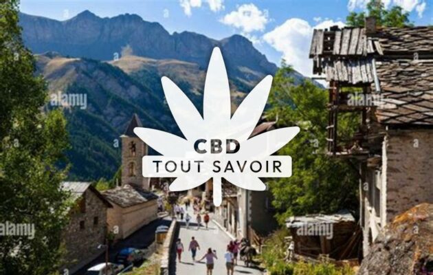 Village à Saint-Veran avec feuille Cannabis CBD