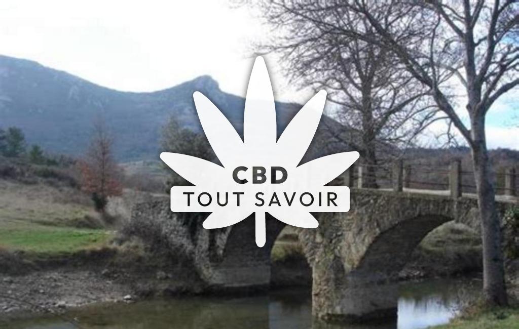 Village à Soulatge avec feuille Cannabis CBD